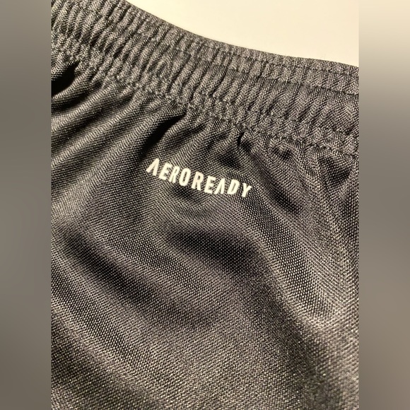Adidas Women’s Aeroready Shorts - Picture 5 of 5